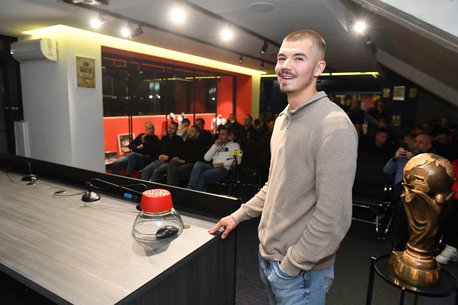  Počinje jubilarni 50. Borikov turnir u malom fudbalu: "Borčevci" na žrijebanju parova (FOTO) 