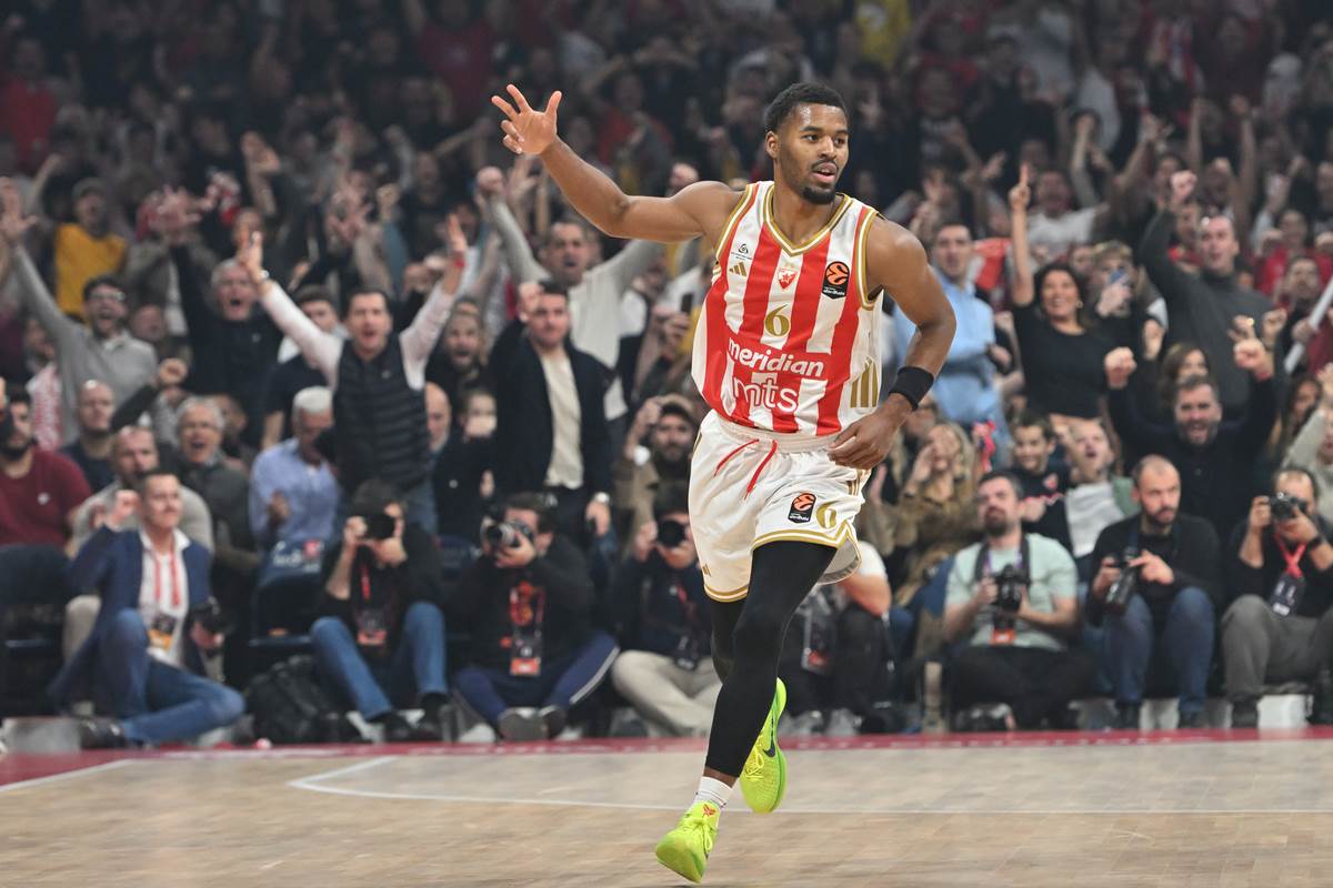  dzared batler moneke je strog prema meni  