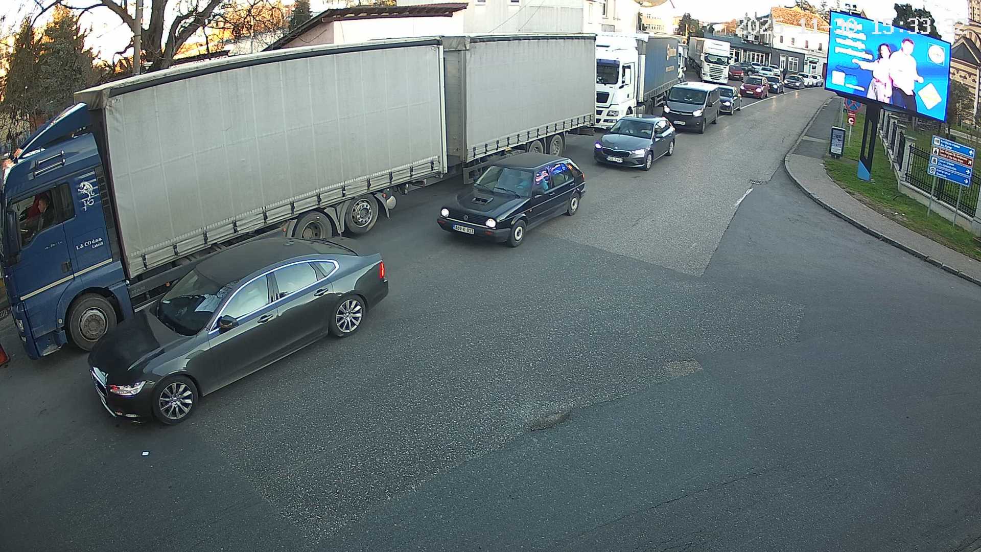   Saobraćaj uspostavljen na svim graničnim prelazima sa Srbijom, Hrvatskom i Crnom Gorom 