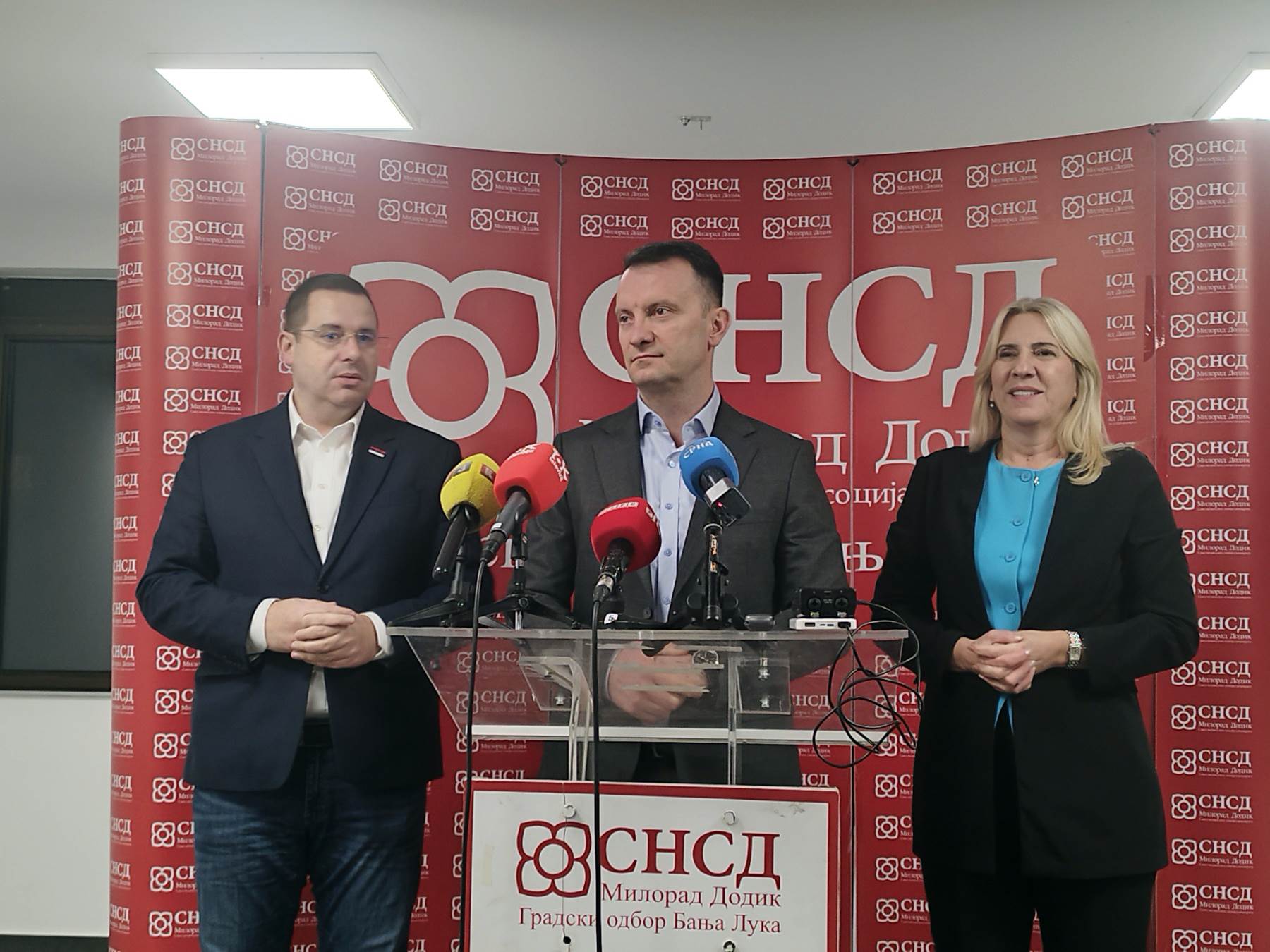  SNSD optužuje Stanivukovića za blokadu Skupštine 