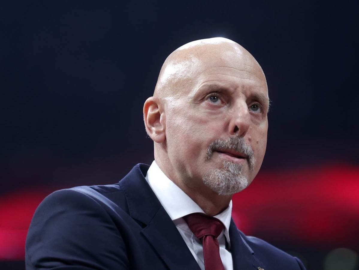  Saša Obradović pred utakmicu Crvena zvezda Barselona  