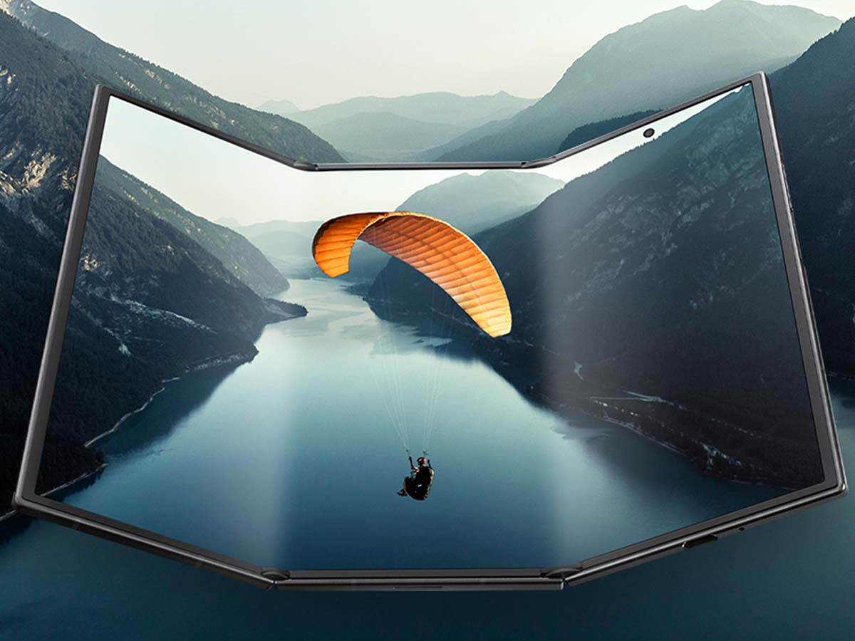  Samsung je zvanično predstavio Galaxy Z TriFold 