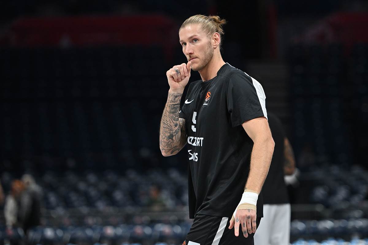  Zašto Dilan Osetkovski nije igrao protiv Bajerna 