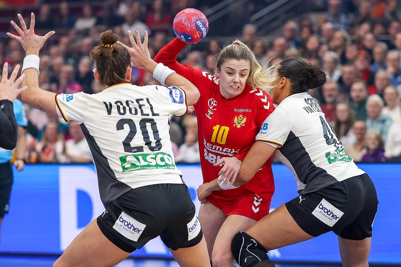  hrvatica Matea Pletikosić igra odlično za Crnu Goru 