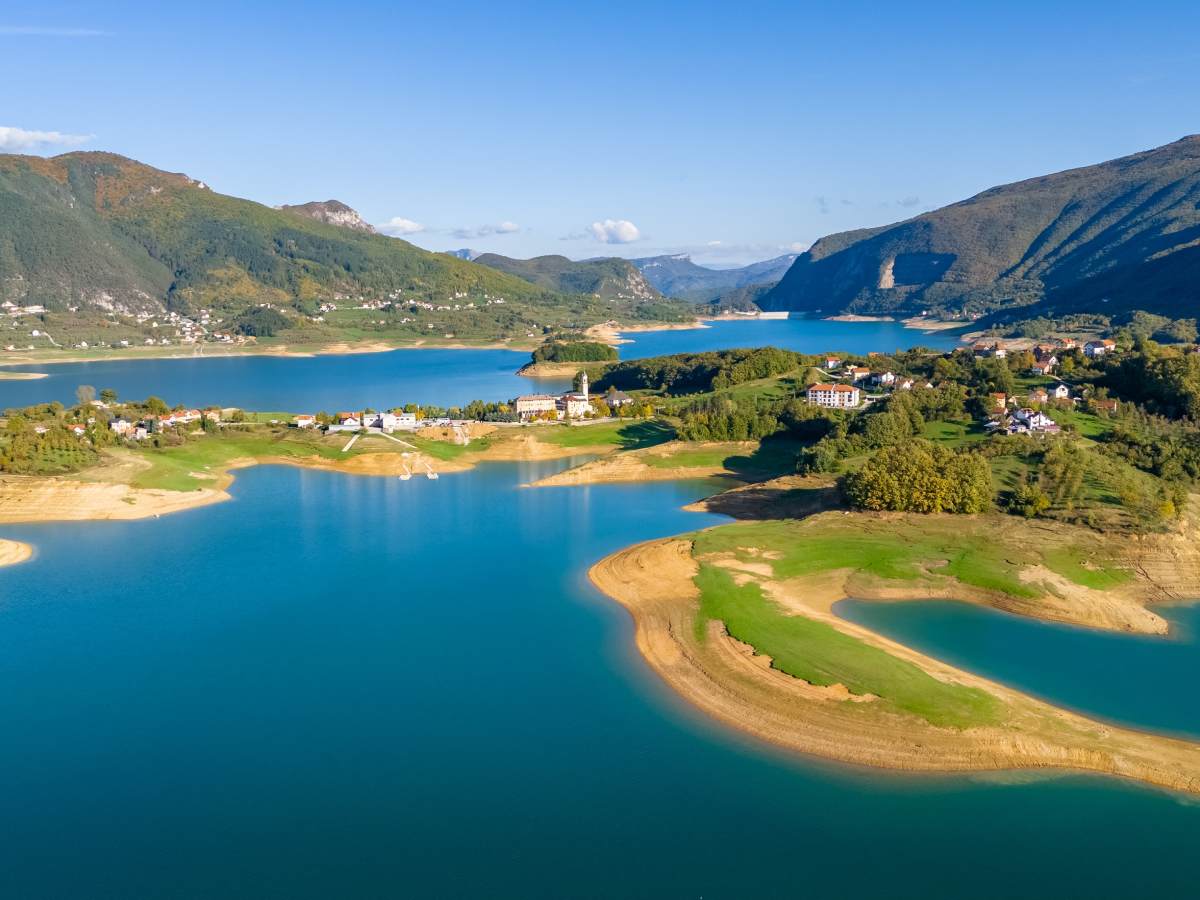  Iz dubine izranja "ramska Atlantida": Zašto Ramsko jezero krije ostatke starog groblja i kuća? 