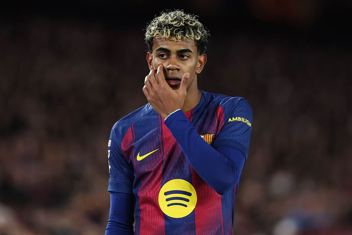  da li lamin jamal mijenja poziciju u barseloni 