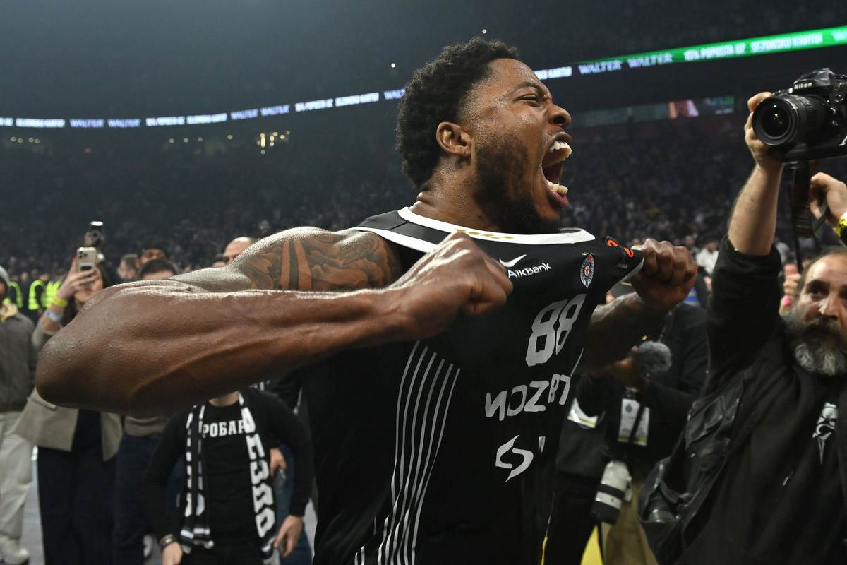  Tajrik Džouns o pobjedi protiv Zvezde 