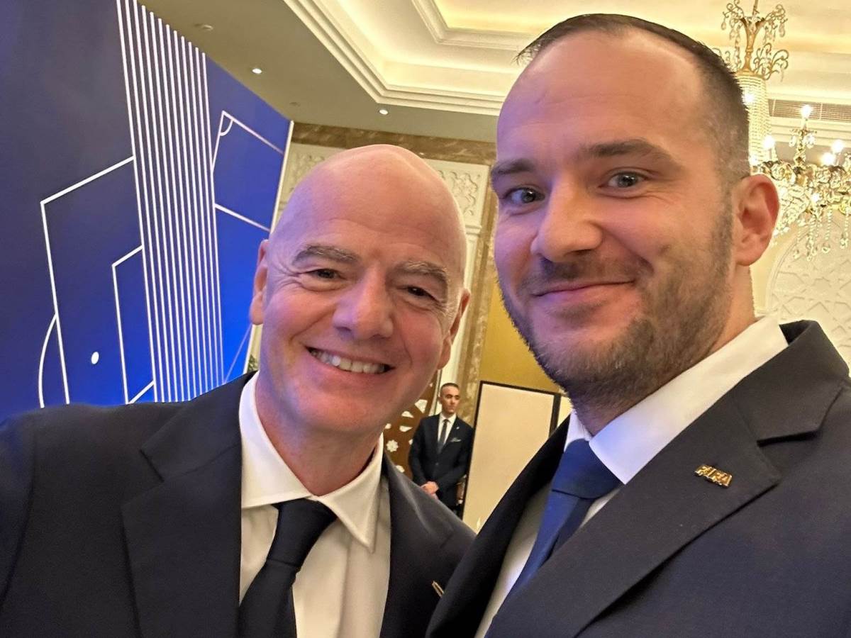  ico Zeljković sa prvim čovjekom FIFA: Đani Infantino poželio sreću "zmajevima" u baražu za Mundijal 