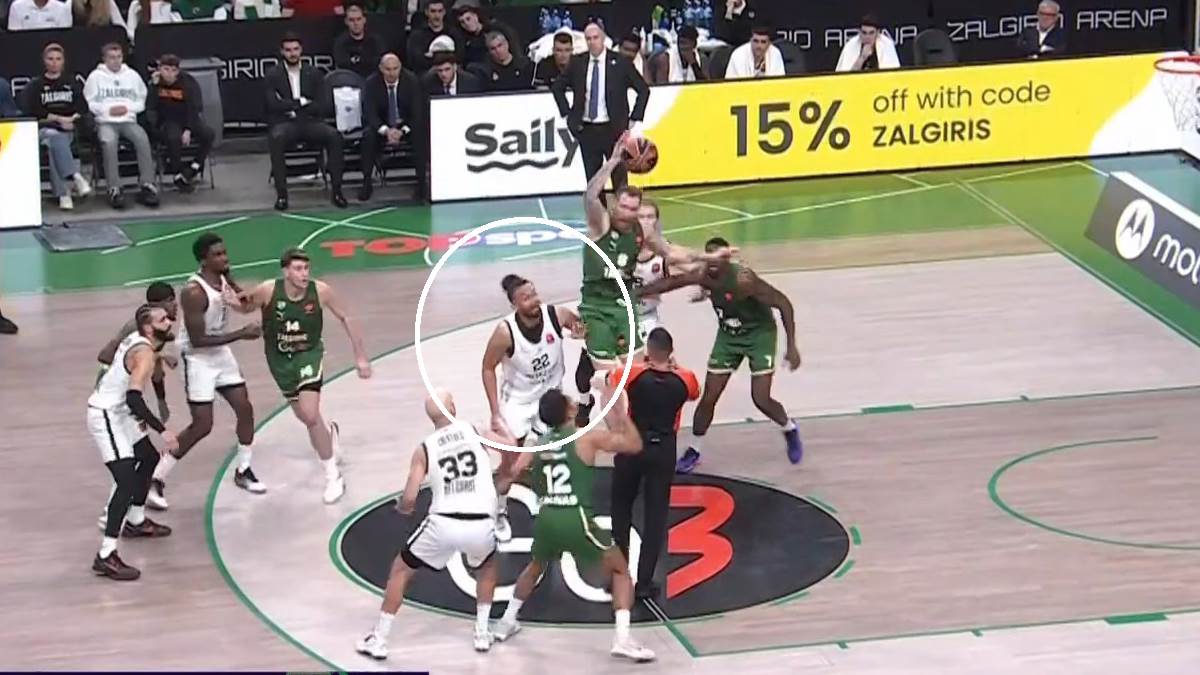  Džabari Parker nije htio da skoči za loptu 