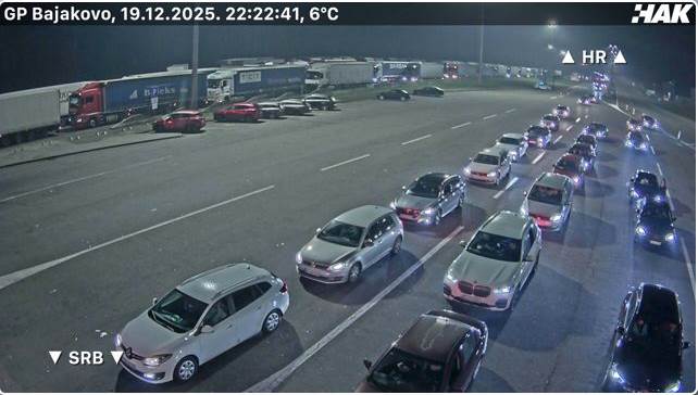  Bajakovo, gužva na graničnom prelazu 