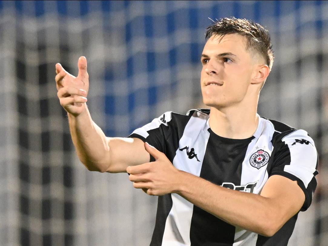  Andrej Kostić slavi golove kao Andrija Delibašić 