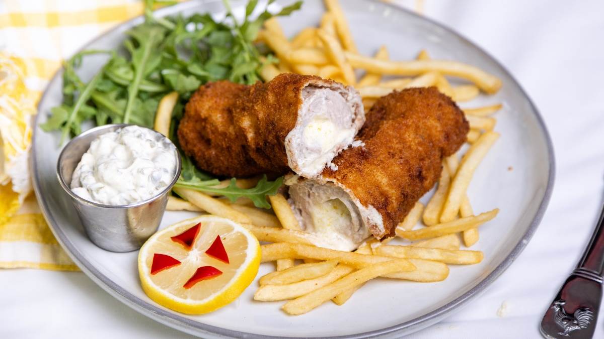  Recept za karađorđevu šniclu sa dimljenim sirom za Novu godinu 