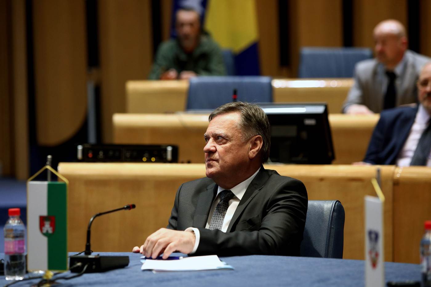  Gradonačelnik Ljubljane pod istragom zbog sumnje na podmićivanje, odbacuje sve optužbe 