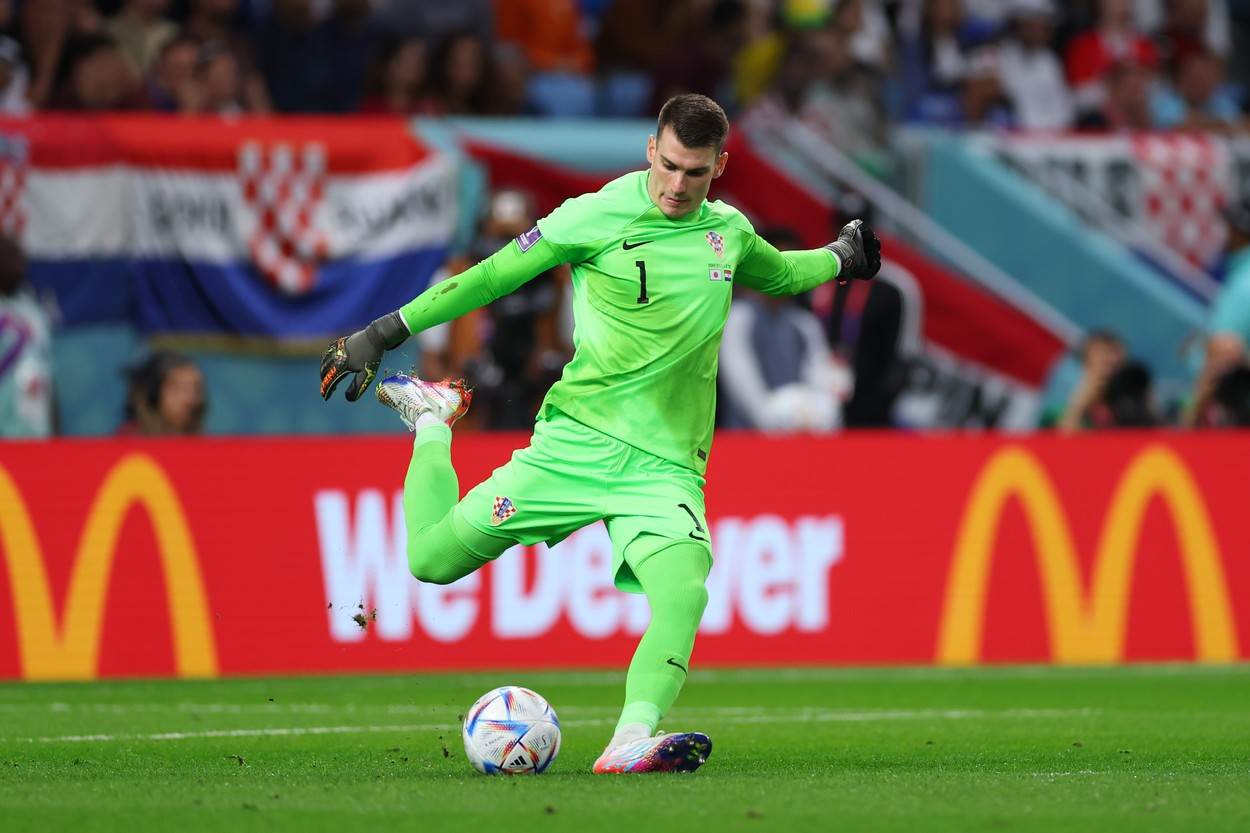  dominik livakovic za dzabe igra u dinamo zagrebu 