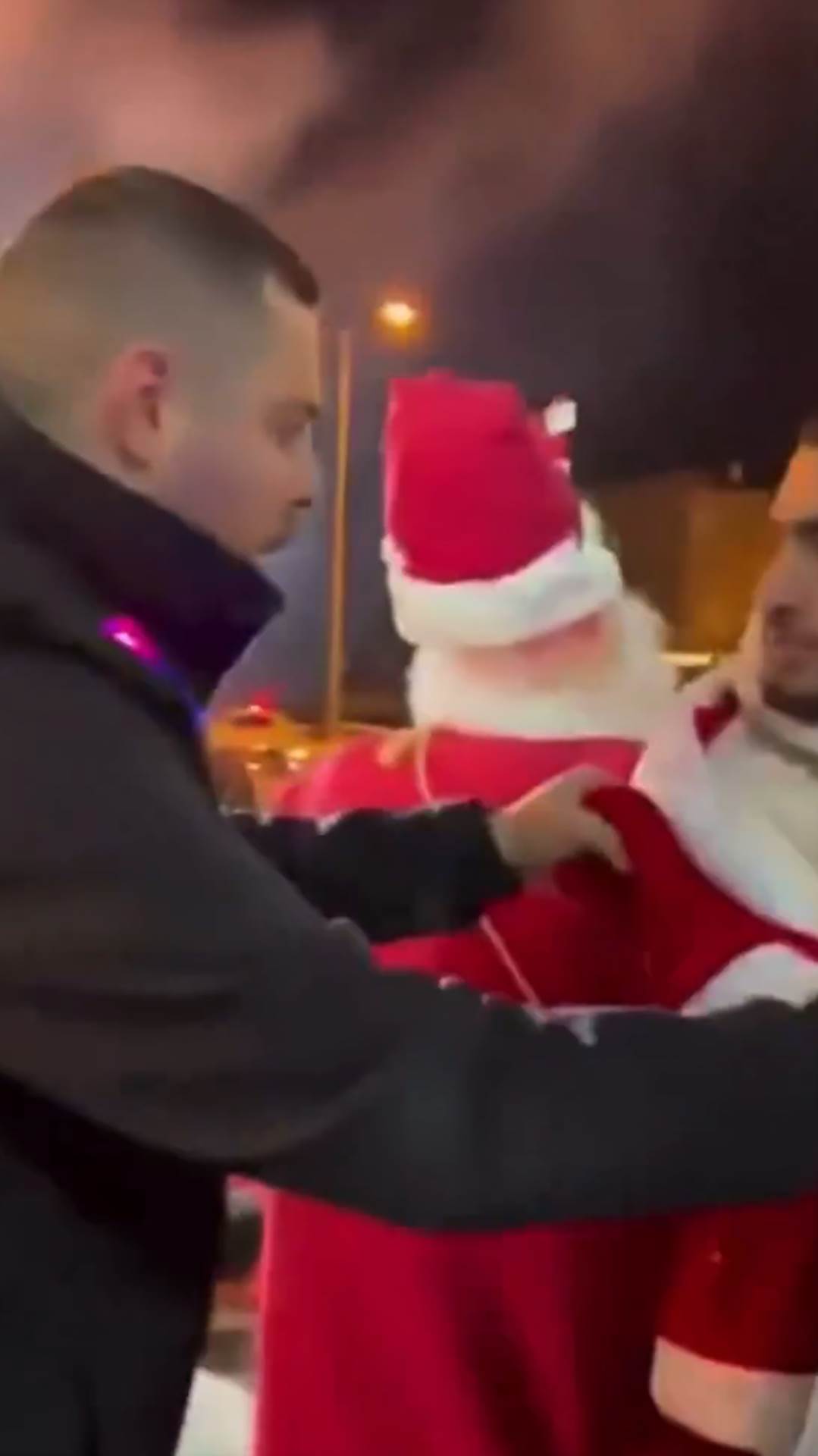  Izraelci uhapsili Djeda mraza 