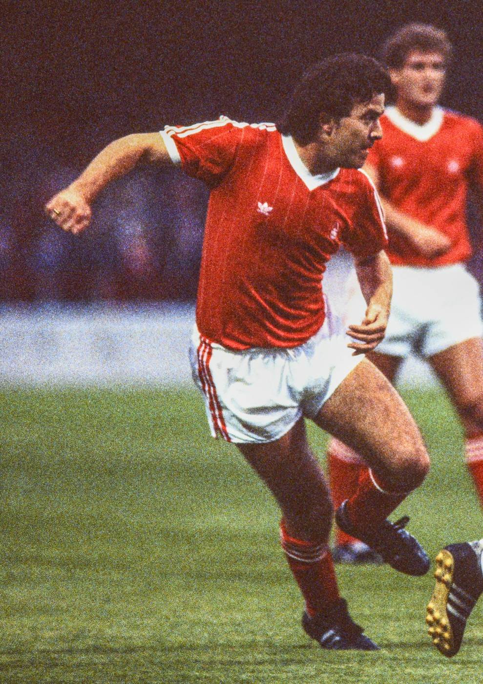  Preminuo Džon Robertson fudbalski Pikaso 