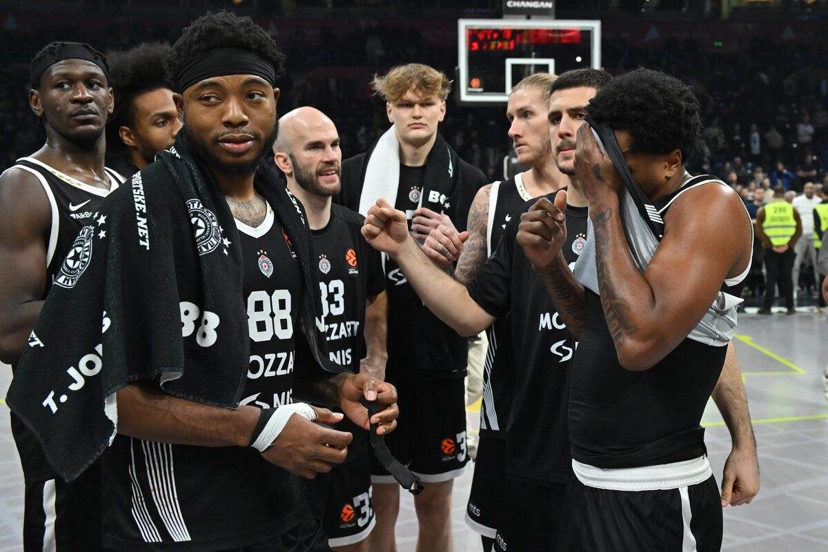  Olimpijakos želi Tajrika Džounsa 