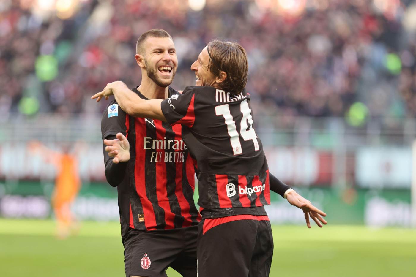  Luka Modrić i Strahinja Pavlović  na utakmici Serije A Milan Verona 