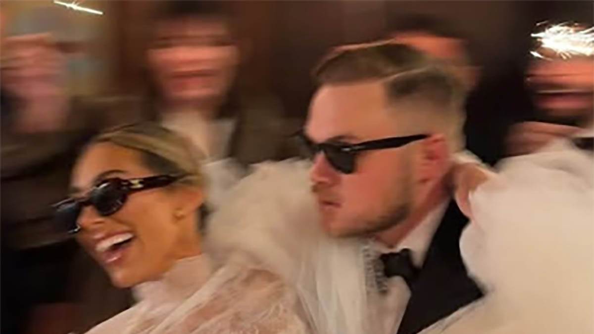  Poznati pjevač stao na "ludi kamen" prvog dana 2026. 