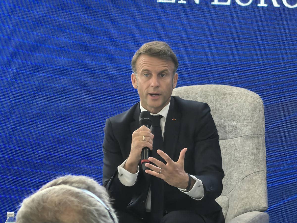  Francuska zabranjuje društvene mreže djeci ispod 15 godina 