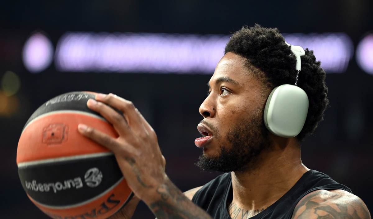  Tajrik Džouns objavio misterioznu poruku 