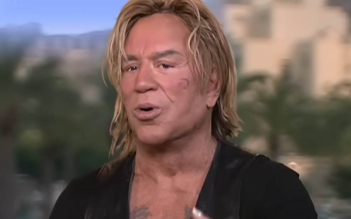  Miki Rurk ne liči na sebe 