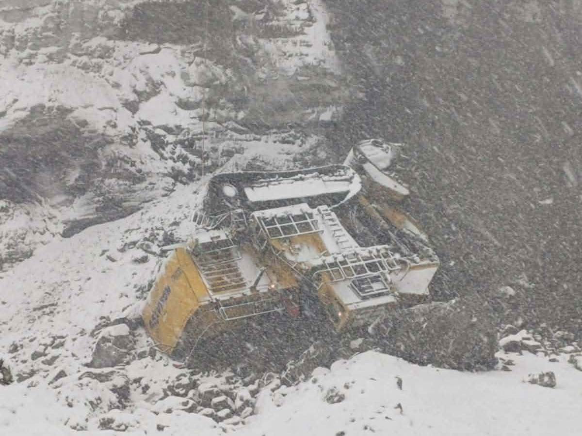  Klizište u rite Ugljevik, oštećen bager 