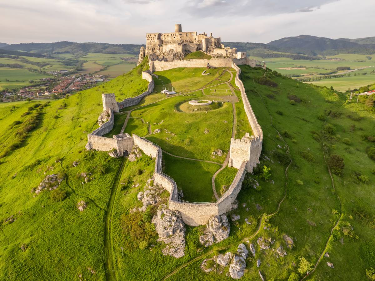  Spiški zamak u Slovačkoj je veličine 4 fudbalska terena 