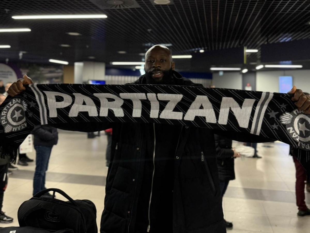  Partizan u ponoć doveo zamjenu za Tajrika Džouns: Centar sletio u Beograd i obećao jedno 