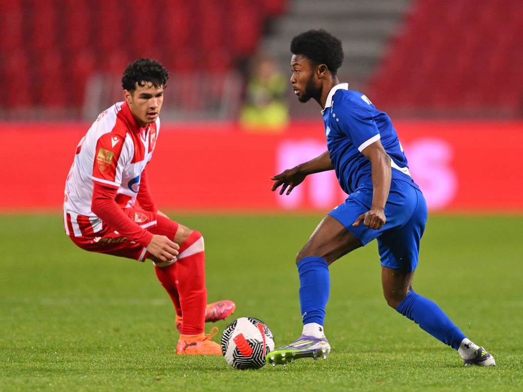  Crvena zvezda dovela Daglasa Ovusua 