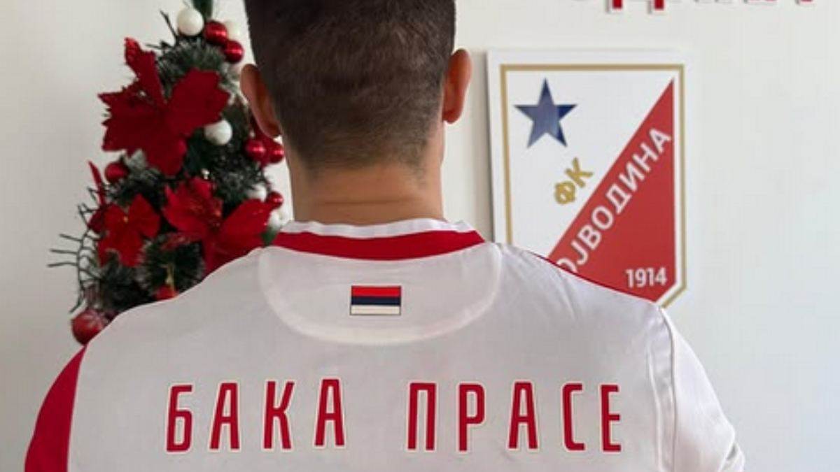  Vojvodina prodaje dres Baka Prase 