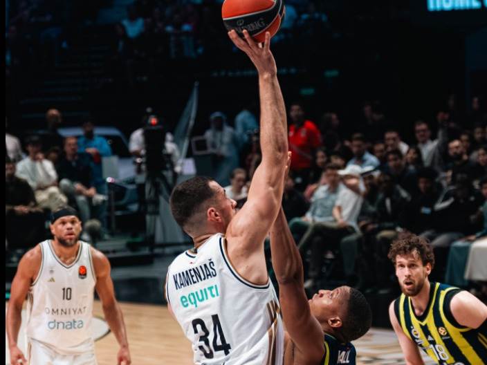  Kenan Kamenjaš dabl-dablom srušio Fenerbahče 