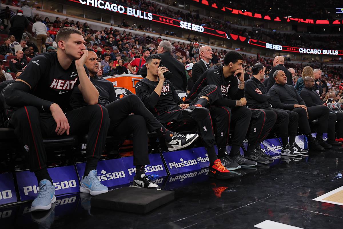  Zasto je odlozen mec cikago majami u nba 