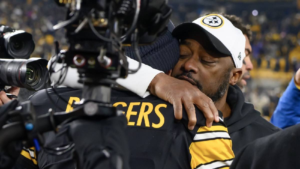  Majk Tomlin napušta Pitsburg 