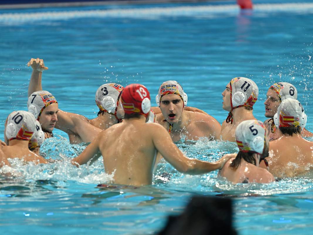  spanija razbila holandiju na evropskom prvenstvu  