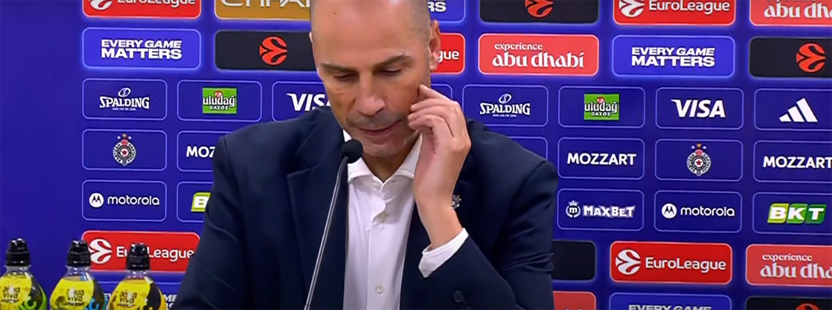  penjaroja navijaci su navijali 40 minuta 