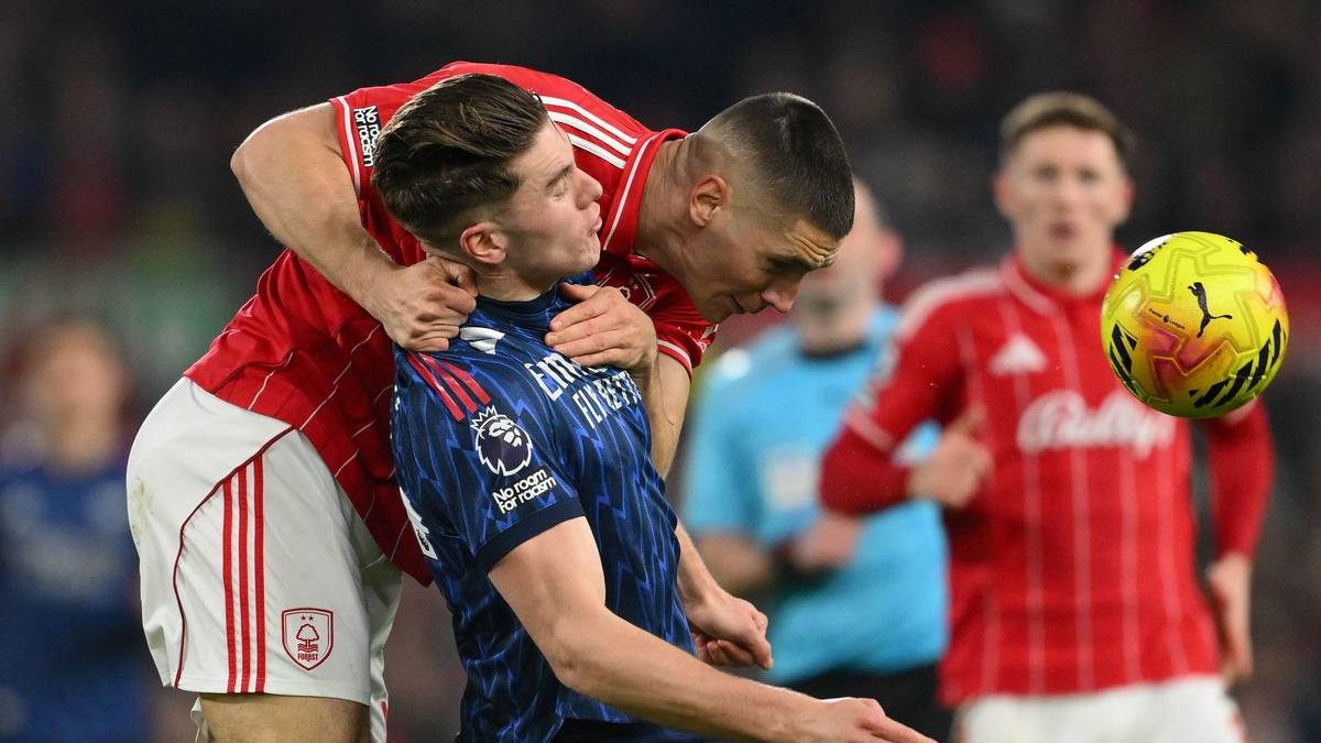  Arsenal Notingem forest Premijer liga 