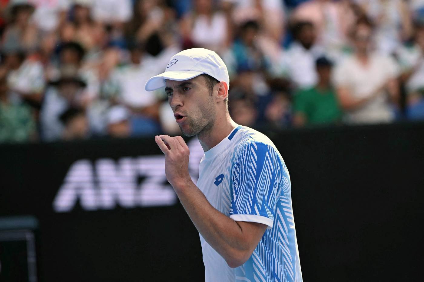  Laslo Đere ispao sa Australijan opena 