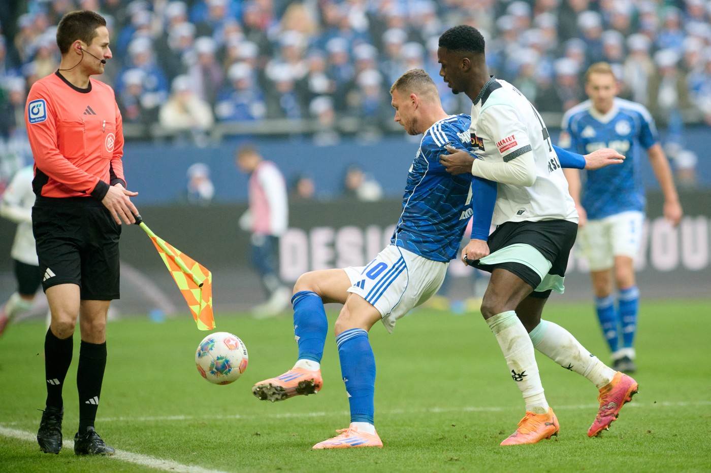  Edin Džeko dao gol za Šalke na debiju 