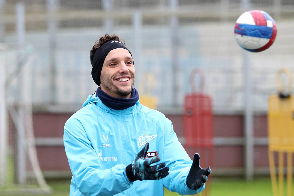  Strahinja Eraković se vraća u FK Crvena zvezda 