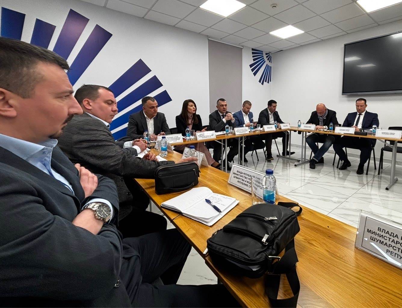  Mljekari RS nakon sastanka - protesti ostaju opcija, Vlada mora preuzeti dio tereta 