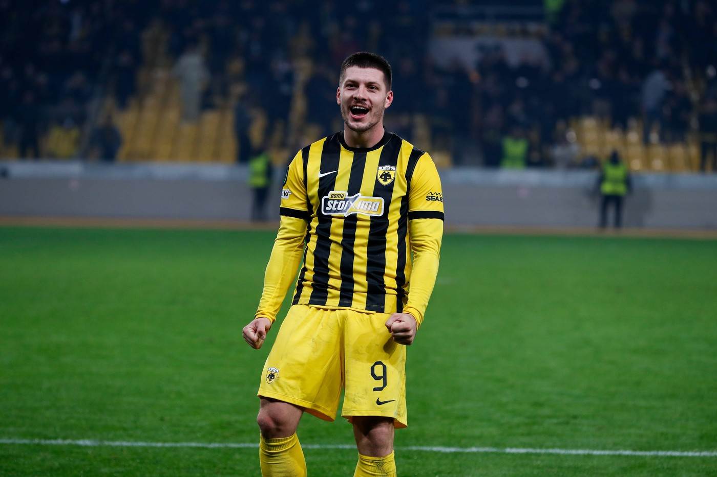  Dres Luke Jovića u muzeju AEK-a 