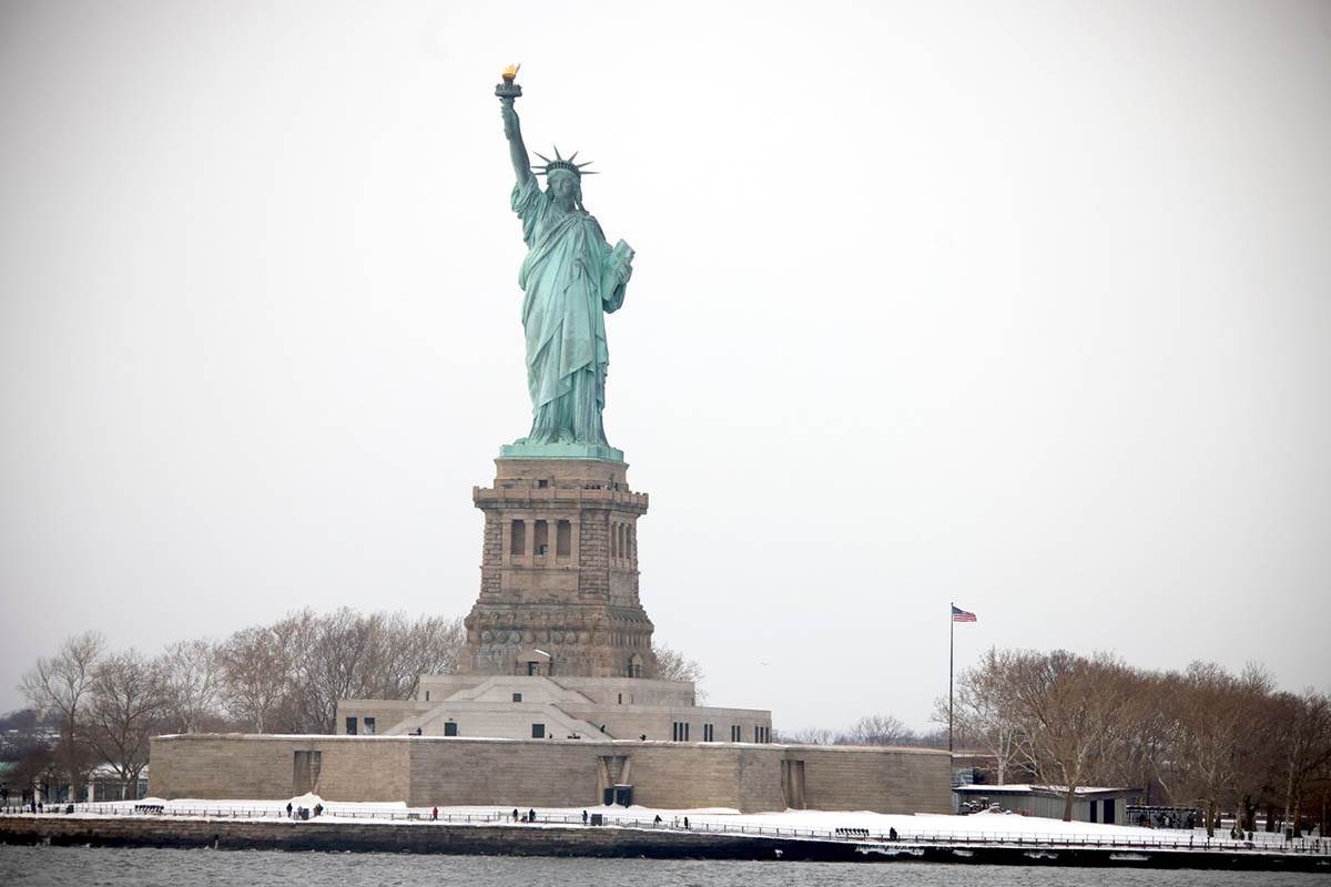  Njujork okovan ledom 