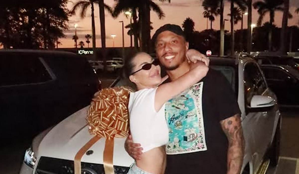  zorannah dobila auto na poklon od golmana eloja ruma 