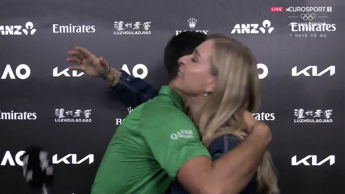  Barbara Šet zagrlila Novaka Đokovića 