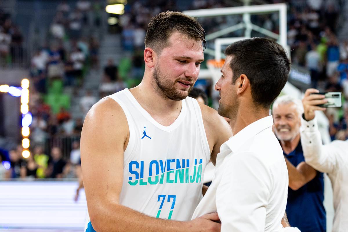  Luka Dončić pratio meč Novaka Đokovića i Janika Sinera 