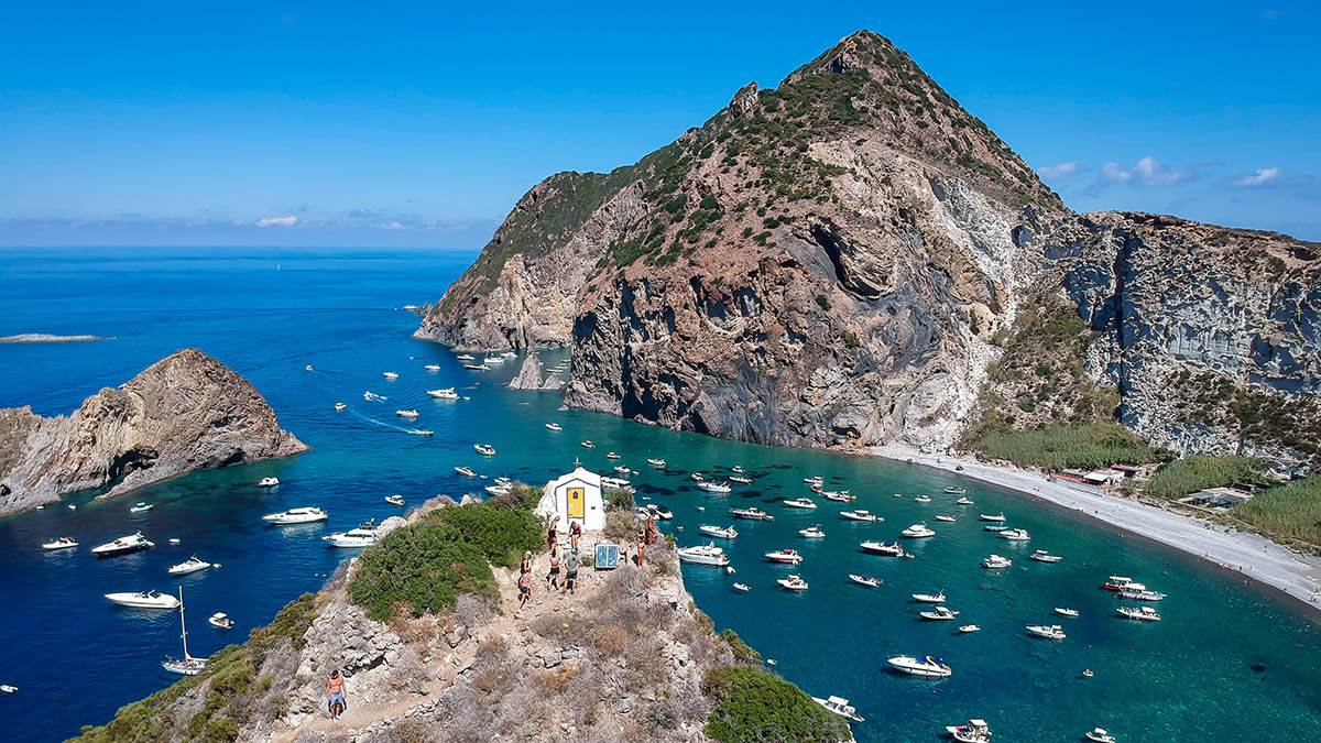  Palmarola u Italiji ostrvo bez puteva i signala 