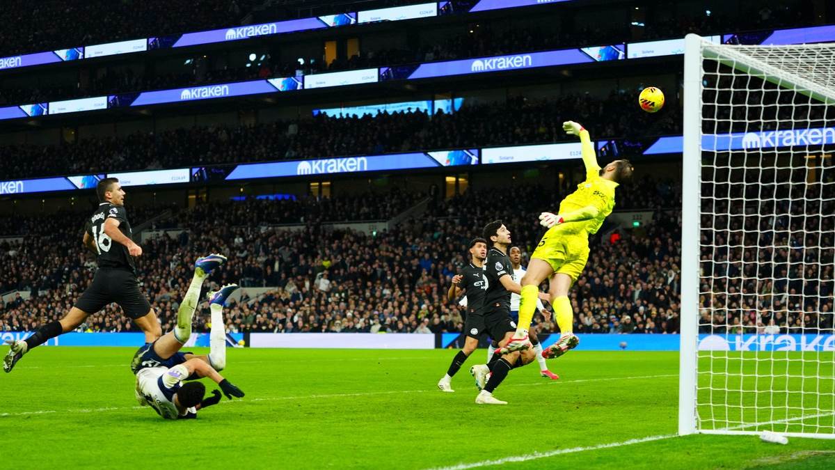  Dominik Solanke dao sjajan gol petom na meču Totenhem Mančester siti 