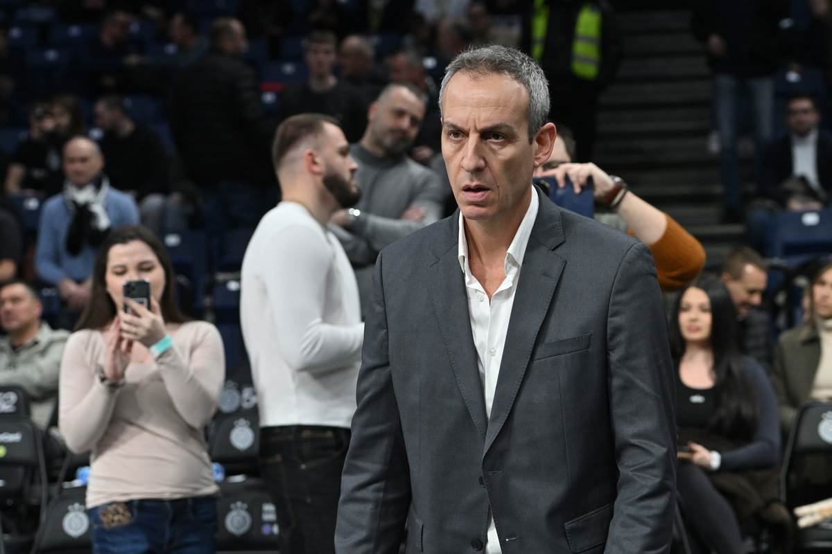  Oded Kataš najavio utakmicu s Parizianom 