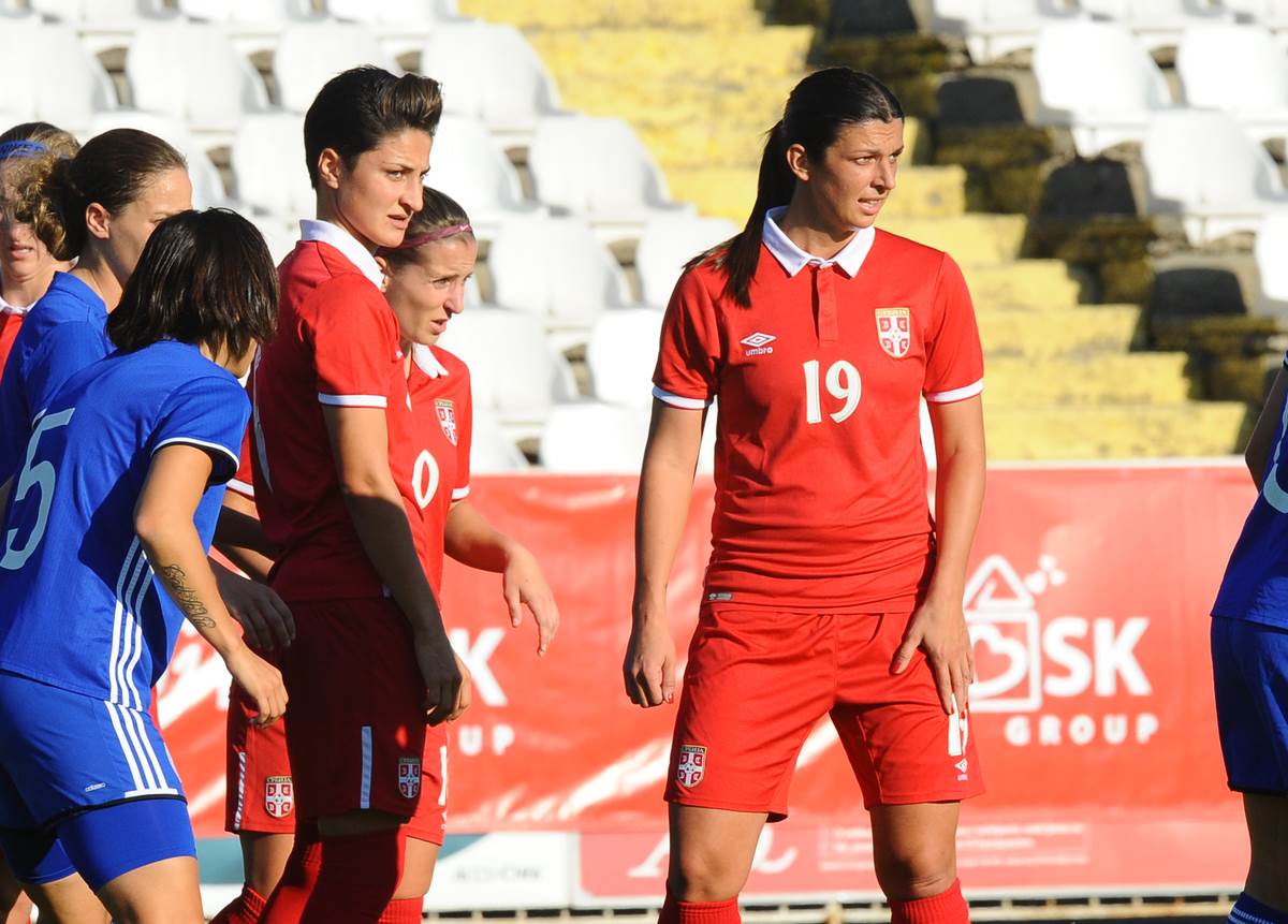  Srpska fudbalerka Marija Vuković ima kancer 